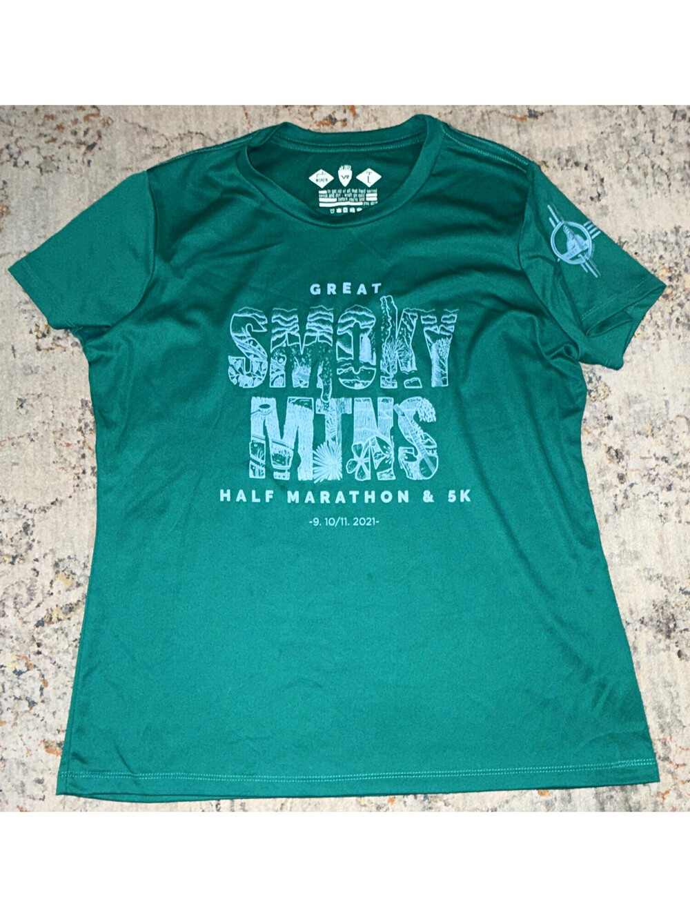 Vacation Races VR 2021 Great Smoky Mountains Half Marathon Tee L Green A168